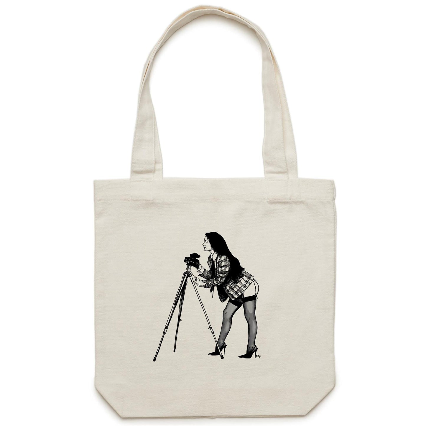Mikey Madison - Carrie Tote