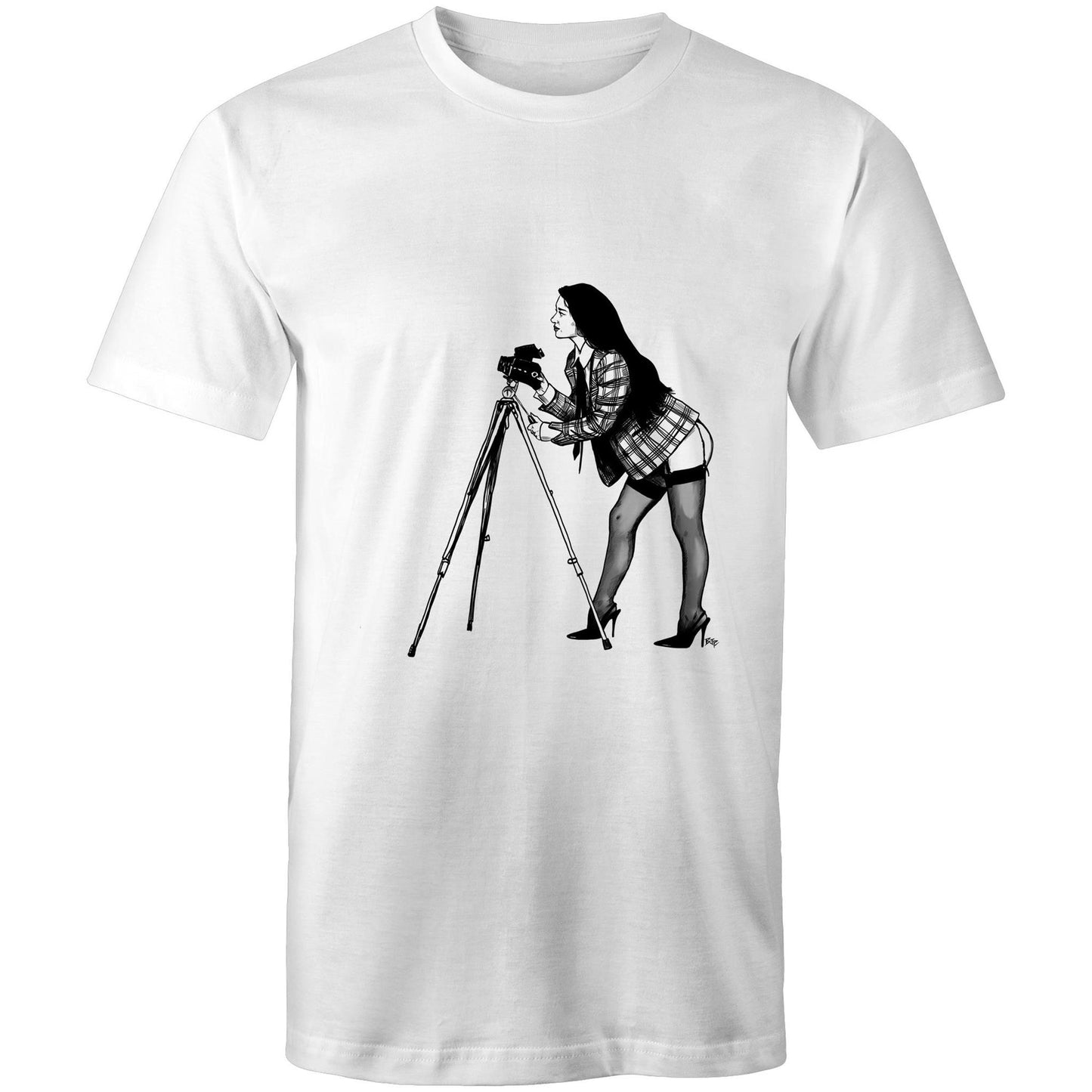 Mikey Madison - Mens T-Shirt