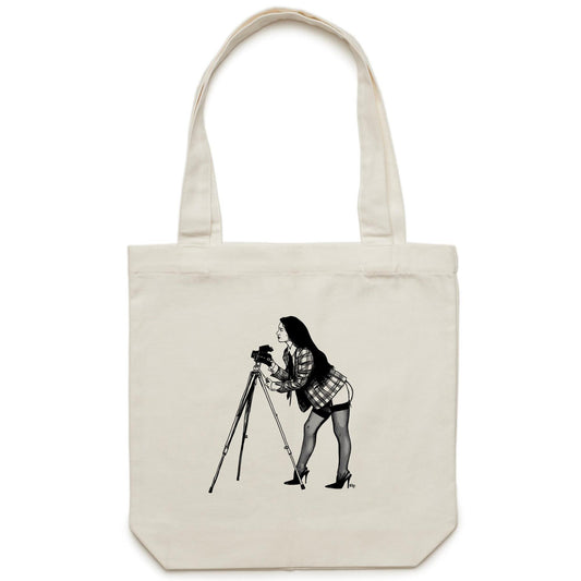 Mikey Madison - Carrie Tote